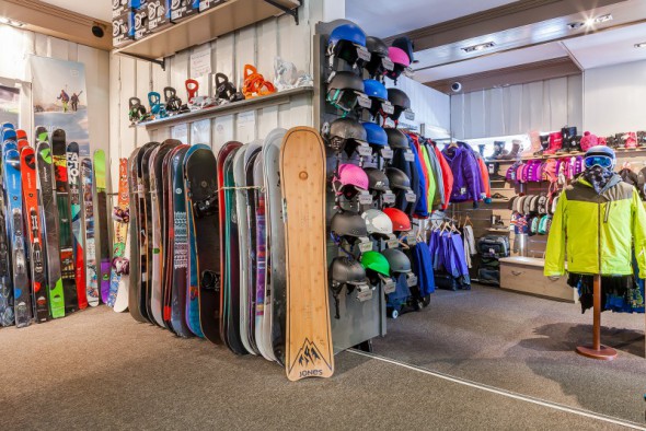 les_balcons_de_val_thorens_magasin_de_sport_surf_ski_shop_intersport_img_8076_acr7_web_2048.jpg